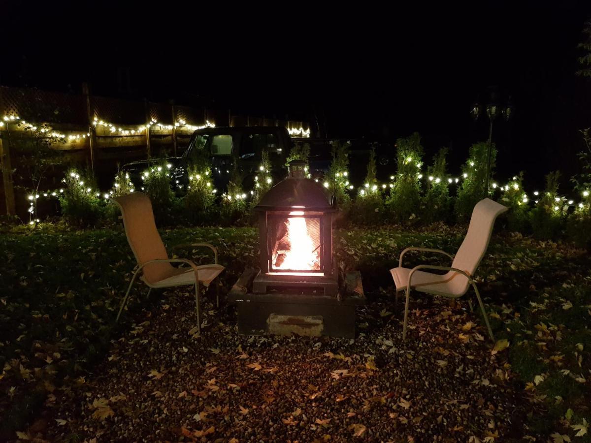 Kokomo Inn Bed And Breakfast Ottawa-Gatineau'S Only Tropical Riverfront B&B On The National Capital Cycling Pathway Route Verte #1 - For Adults Only - Chambre D'Hotes Tropical Aux Berges Des Outaouais Bnb #17542O Luaran gambar