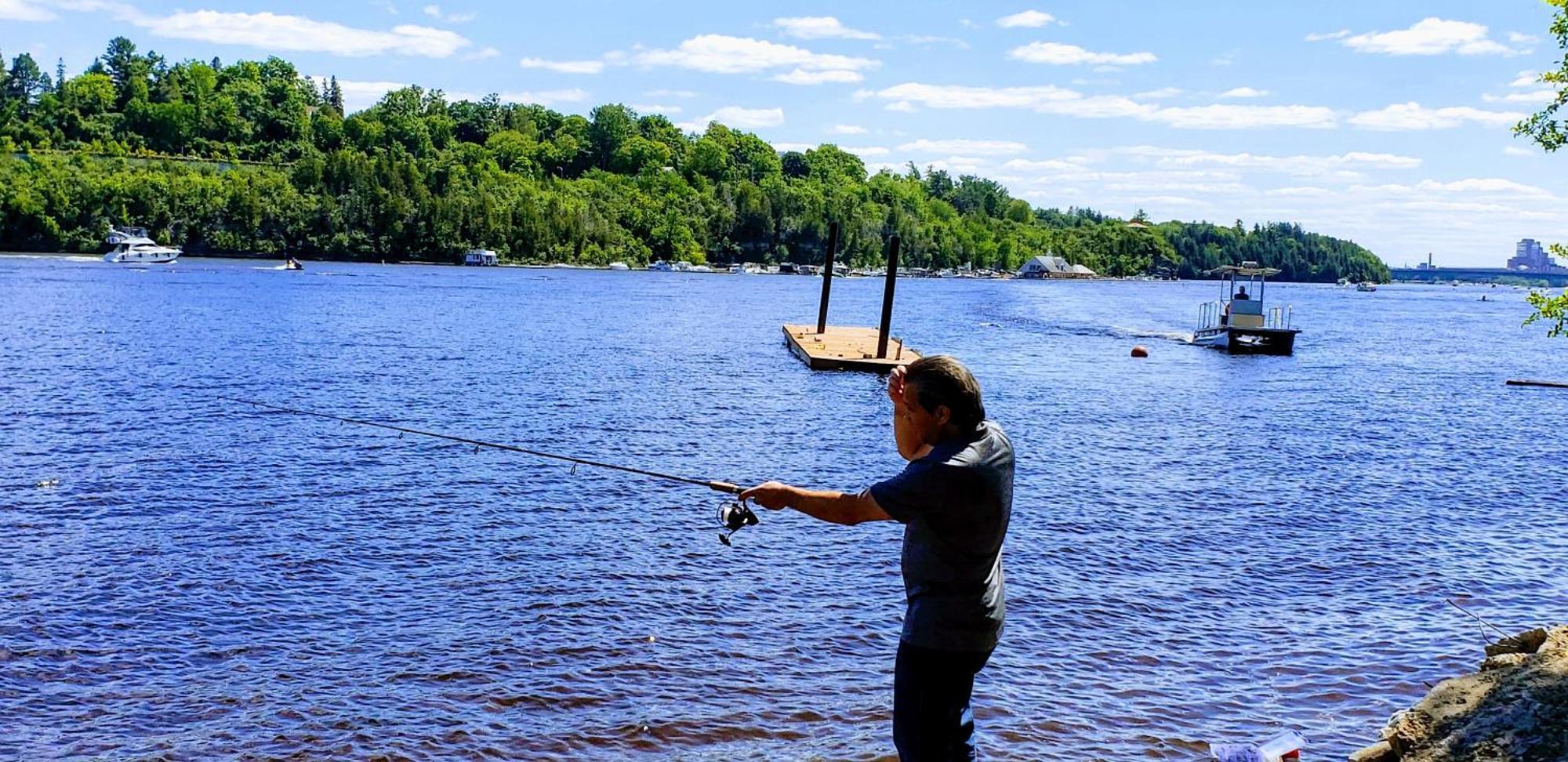 Kokomo Inn Bed And Breakfast Ottawa-Gatineau'S Only Tropical Riverfront B&B On The National Capital Cycling Pathway Route Verte #1 - For Adults Only - Chambre D'Hotes Tropical Aux Berges Des Outaouais Bnb #17542O Luaran gambar
