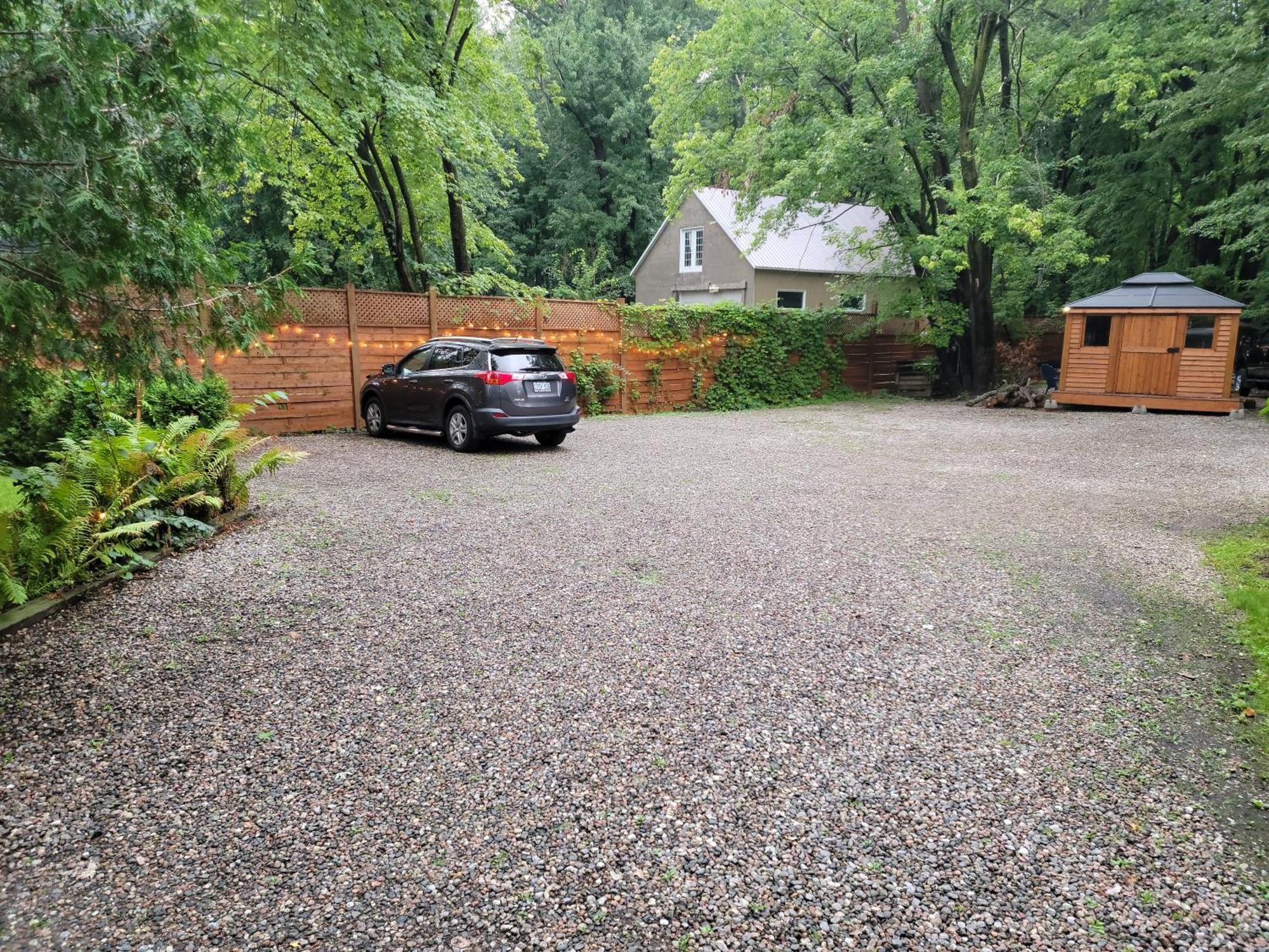 Kokomo Inn Bed And Breakfast Ottawa-Gatineau'S Only Tropical Riverfront B&B On The National Capital Cycling Pathway Route Verte #1 - For Adults Only - Chambre D'Hotes Tropical Aux Berges Des Outaouais Bnb #17542O Luaran gambar