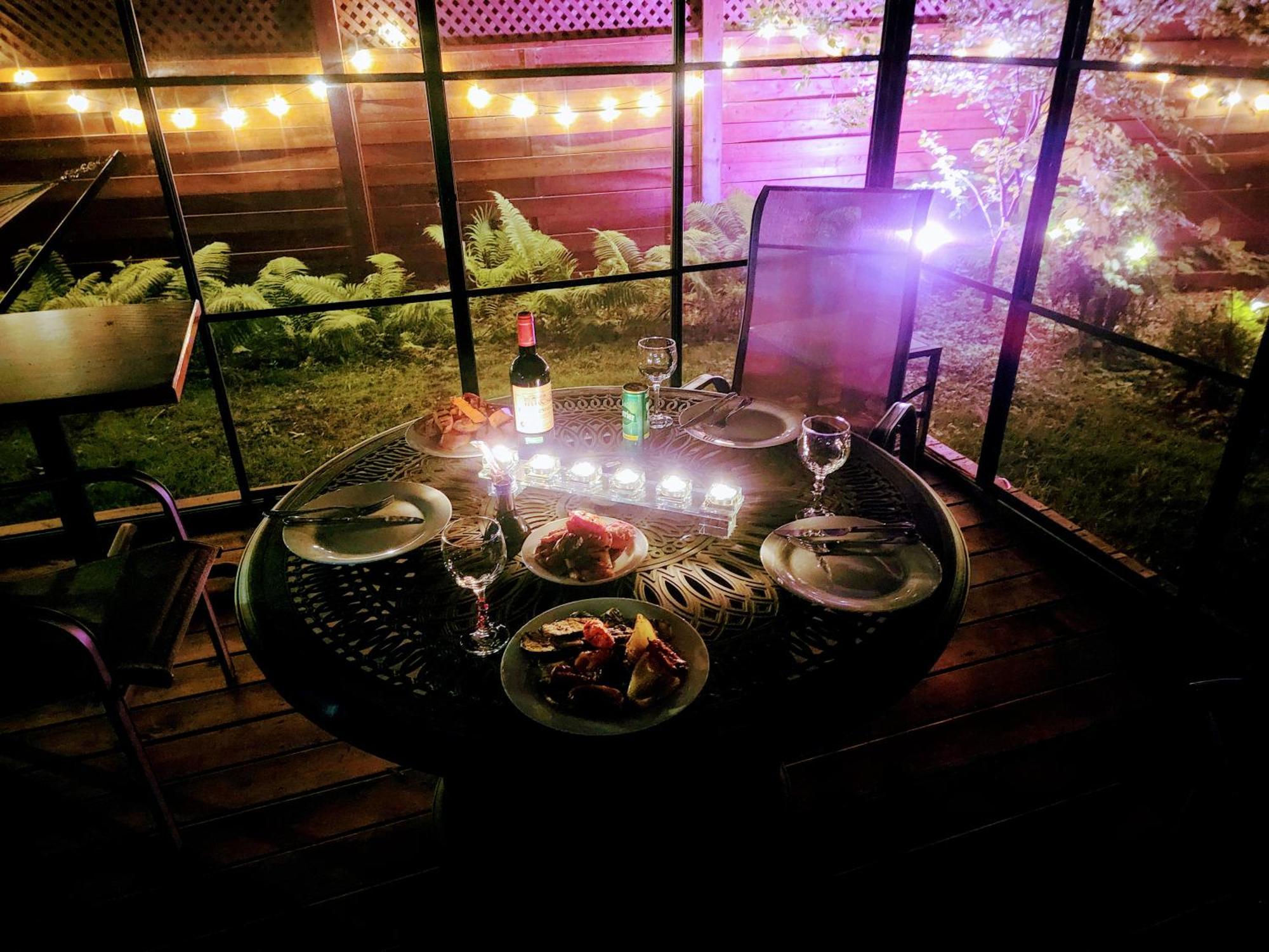 Kokomo Inn Bed And Breakfast Ottawa-Gatineau'S Only Tropical Riverfront B&B On The National Capital Cycling Pathway Route Verte #1 - For Adults Only - Chambre D'Hotes Tropical Aux Berges Des Outaouais Bnb #17542O Luaran gambar