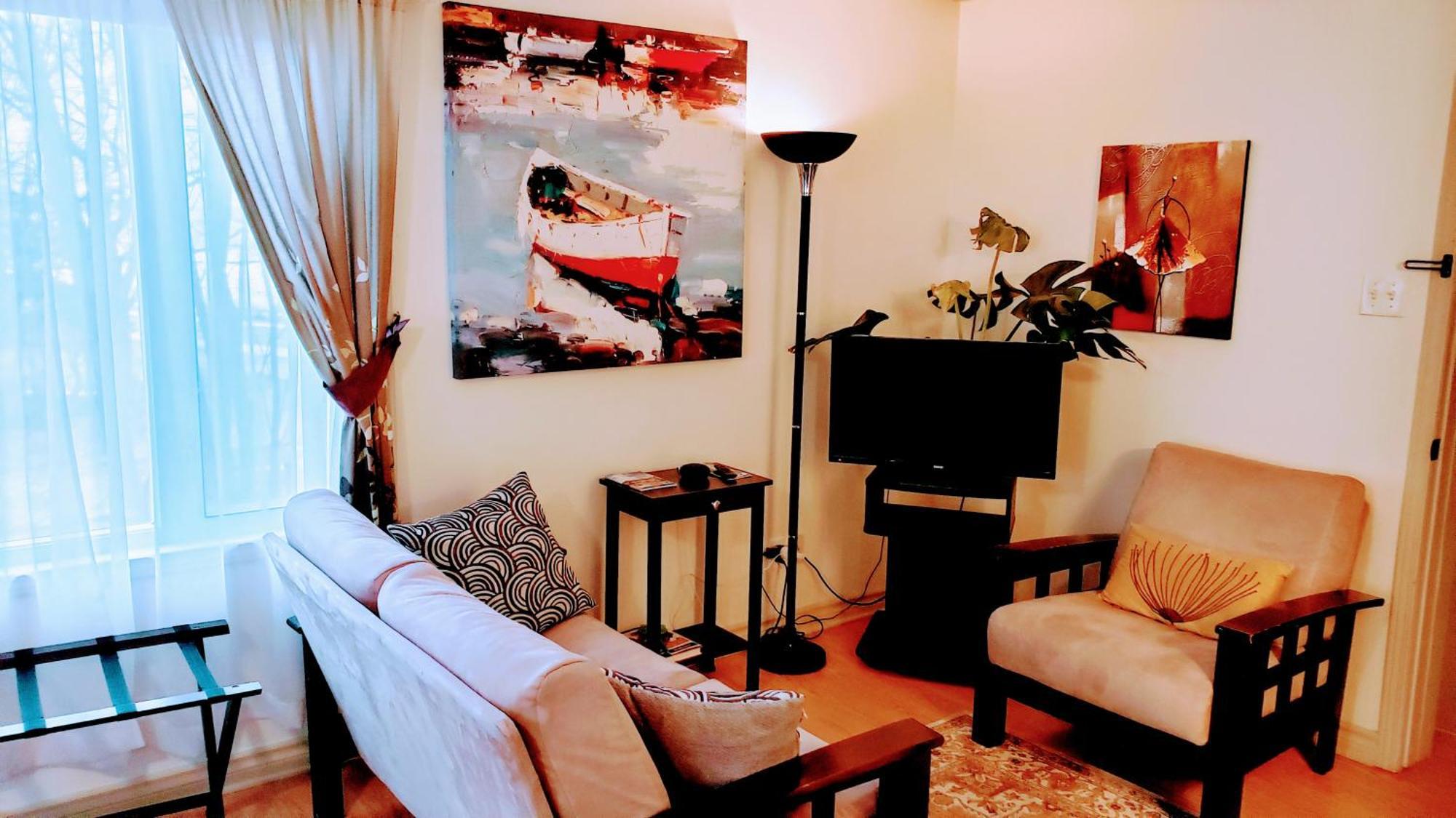 Kokomo Inn Bed And Breakfast Ottawa-Gatineau'S Only Tropical Riverfront B&B On The National Capital Cycling Pathway Route Verte #1 - For Adults Only - Chambre D'Hotes Tropical Aux Berges Des Outaouais Bnb #17542O Luaran gambar